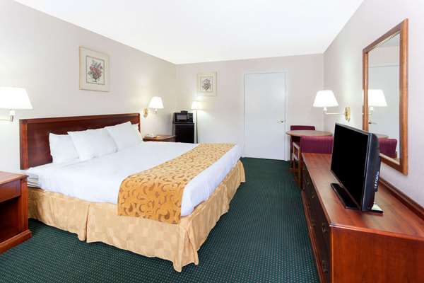  - Days Inn Dahlonega