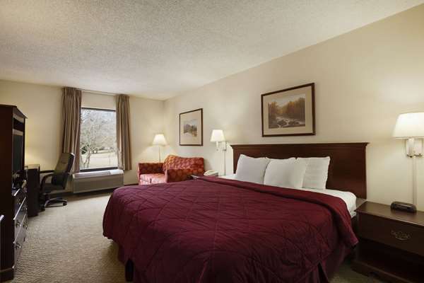  - Days Inn Farmville