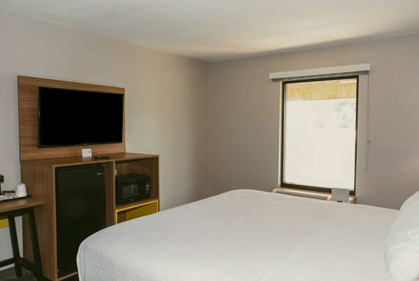  - Days Inn Farmville