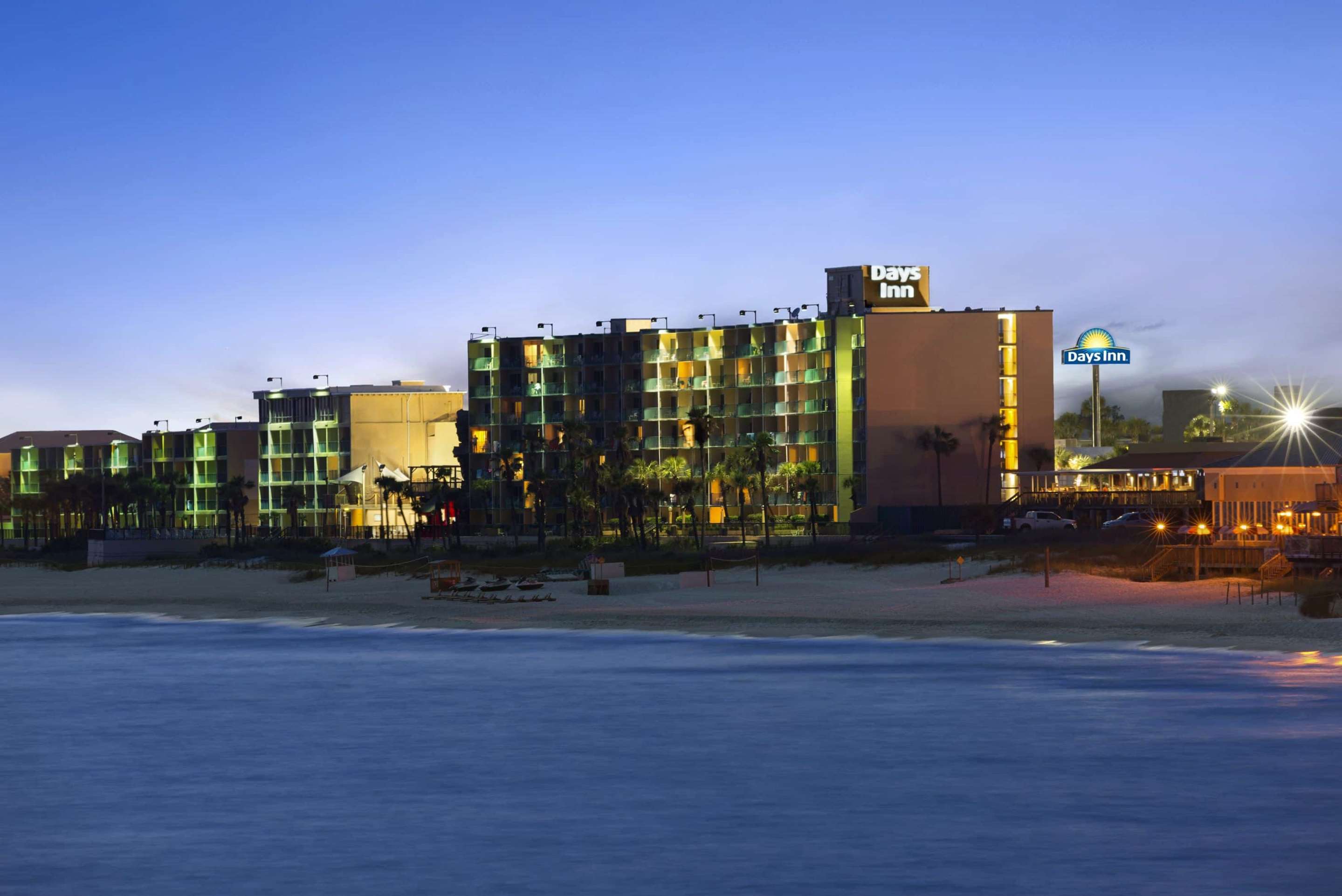 Exterior - Pier View | Days Inn by Wyndham Panama City Beach/Ocean Front