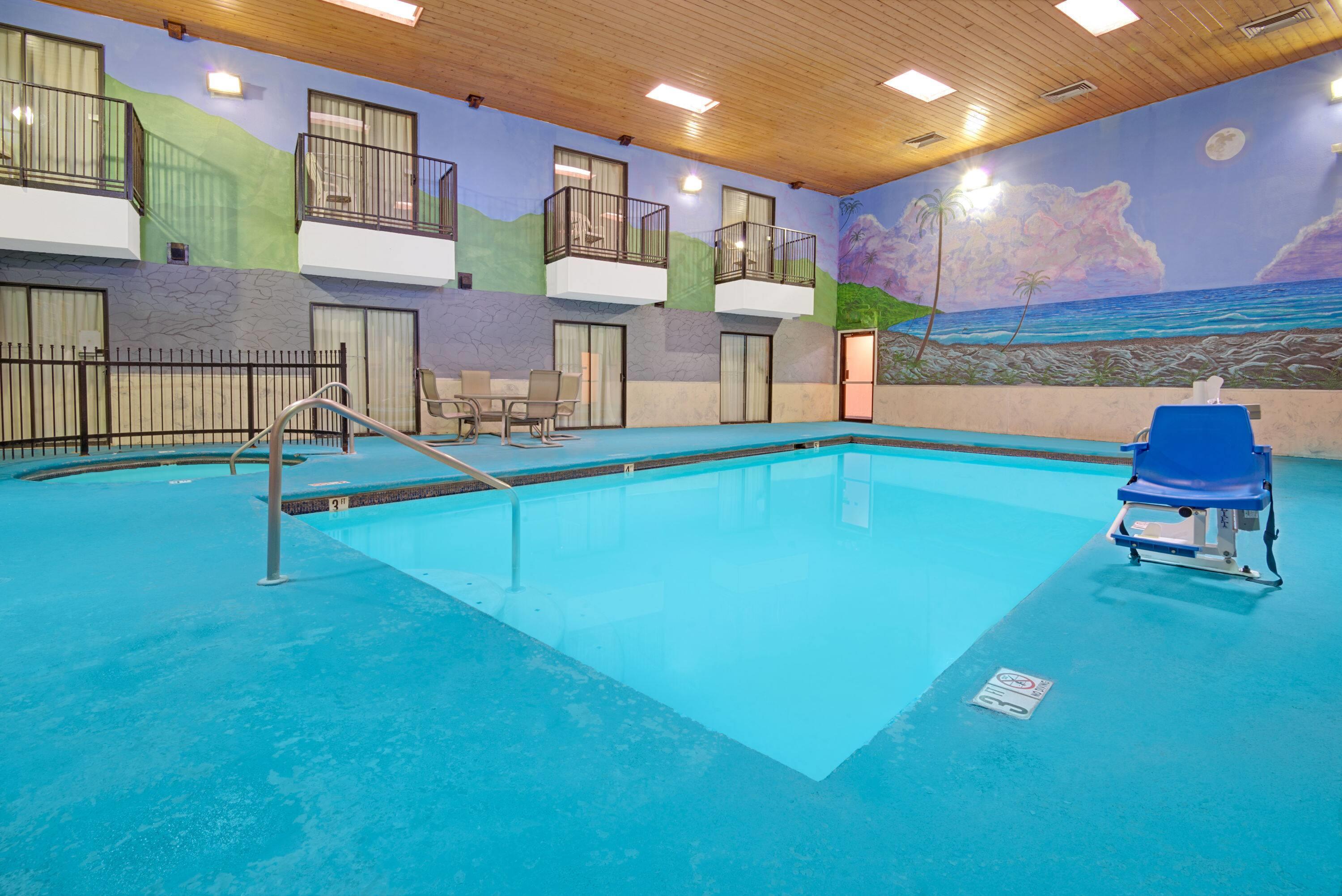 Pool | Days Inn by Wyndham East Albuquerque