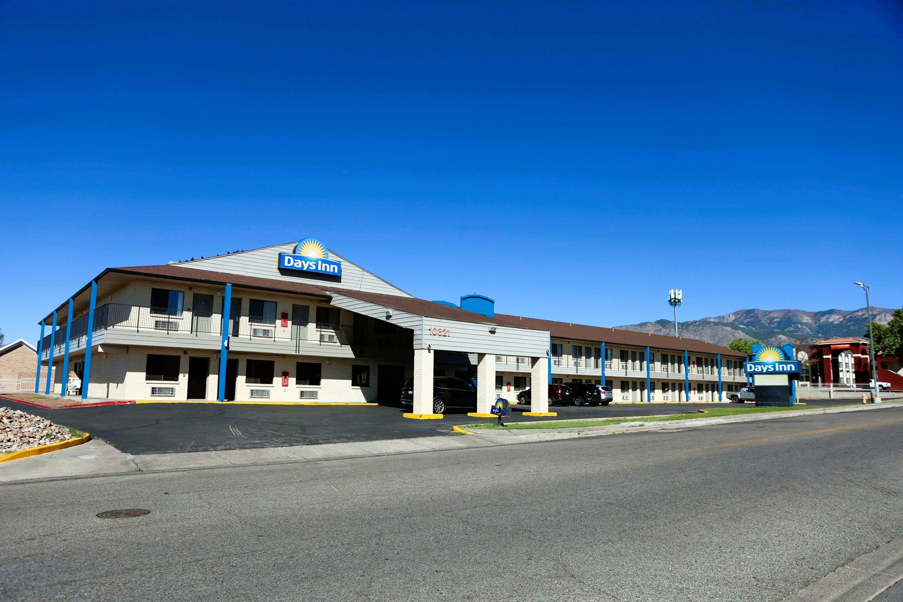 Exterior | Days Inn by Wyndham East Albuquerque