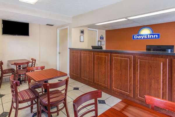  - Days Inn Bradenton - I-75, Exit 220