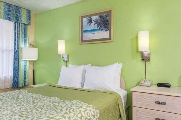  - Days Inn Bradenton - I-75, Exit 220