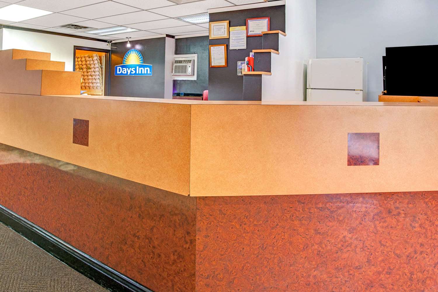 Days Inn Livonia MI See Discounts