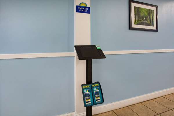 Conference Area - Days Inn Livonia