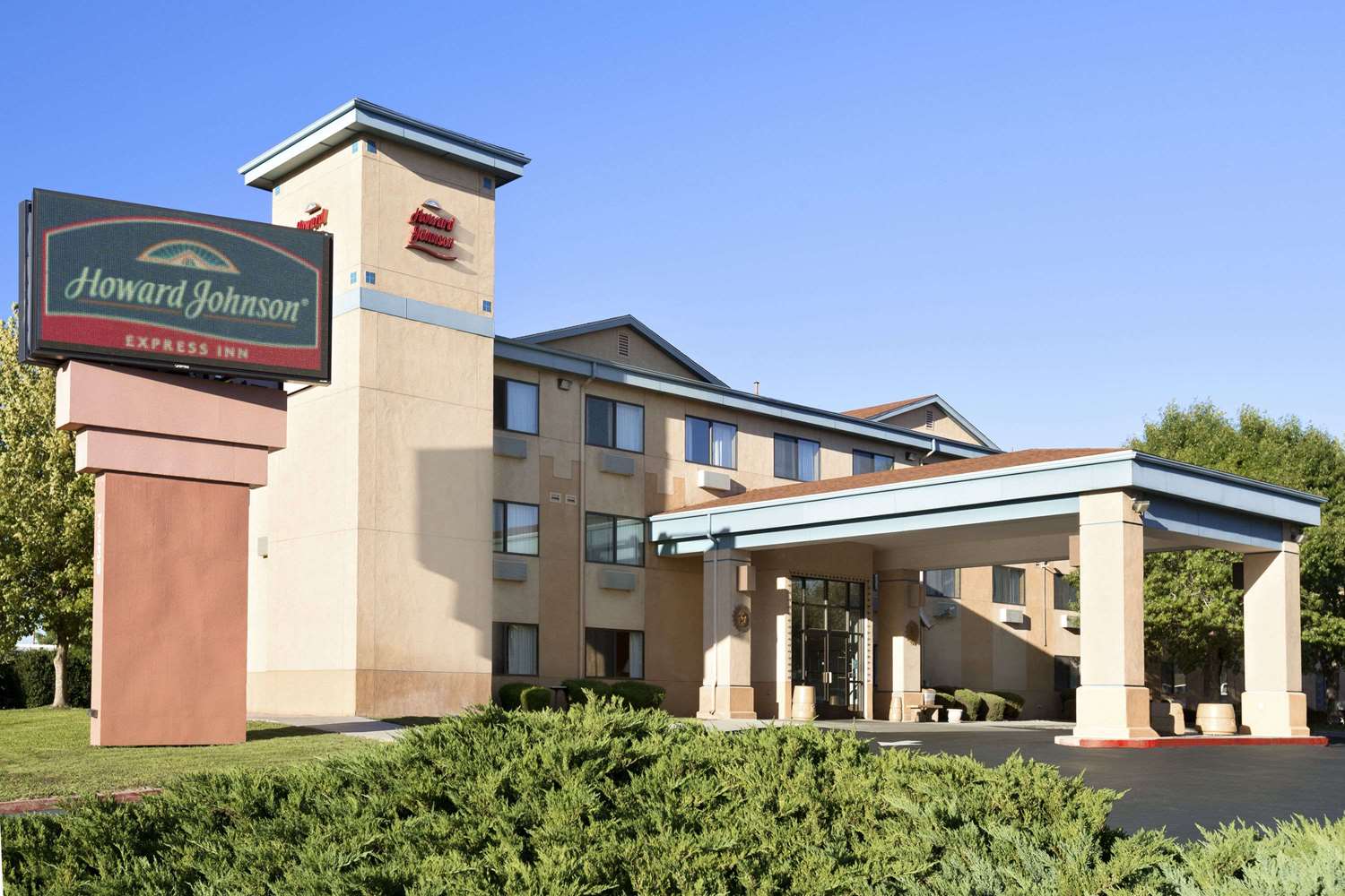 Howard Johnson Express Inn Albuquerque, NM - See Discounts