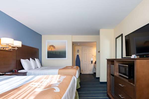  - Days Inn Hartford - I-91, Exit 27