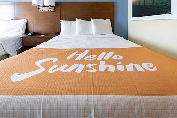  - Days Inn Hartford - I-91, Exit 27