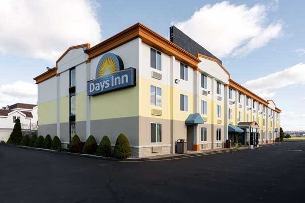 Exterior view - Days Inn Hartford - I-91, Exit 27