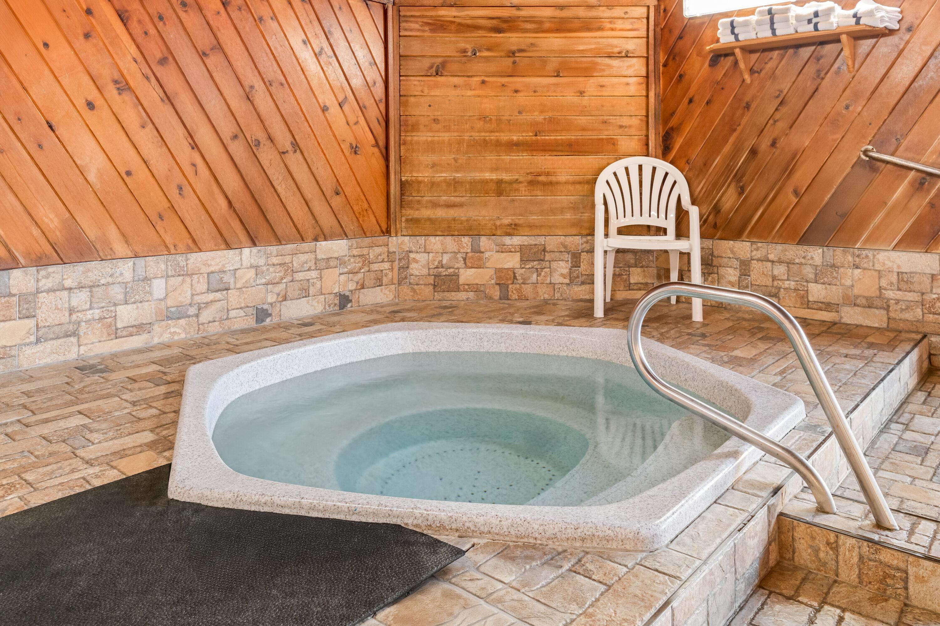 Pool | Days Inn by Wyndham Grand Forks Columbia Mall