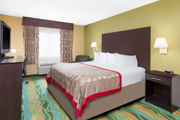  - Ramada Inn Vandalia - I-70, Exit 61