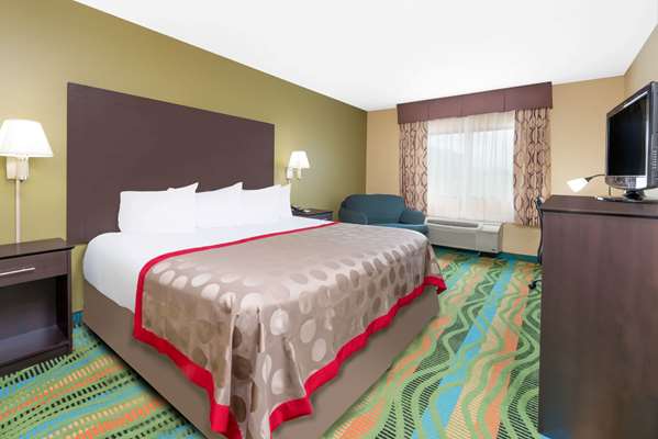  - Ramada Inn Vandalia - I-70, Exit 61