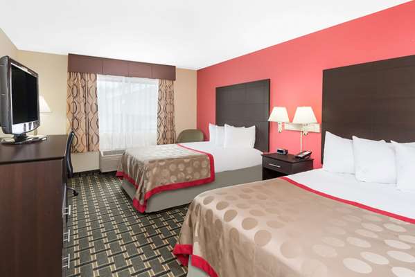  - Ramada Inn Vandalia - I-70, Exit 61