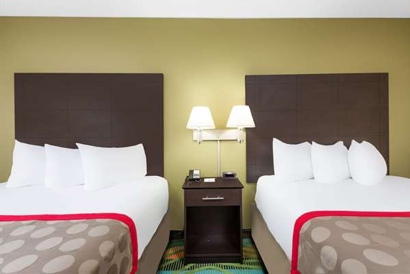  - Ramada Inn Vandalia - I-70, Exit 61
