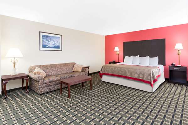  - Ramada Inn Vandalia - I-70, Exit 61
