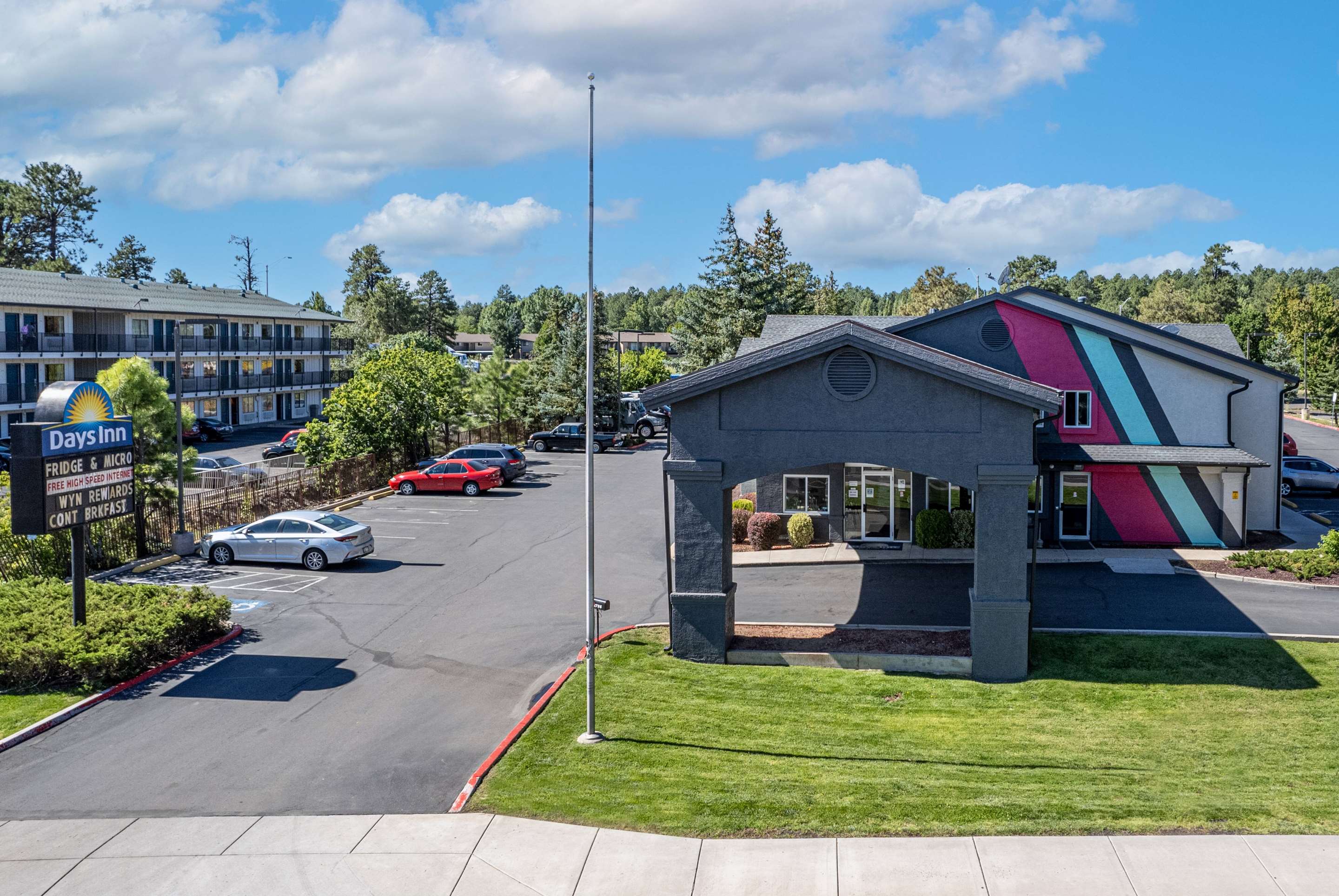 Exterior | Days Inn by Wyndham Flagstaff I-40