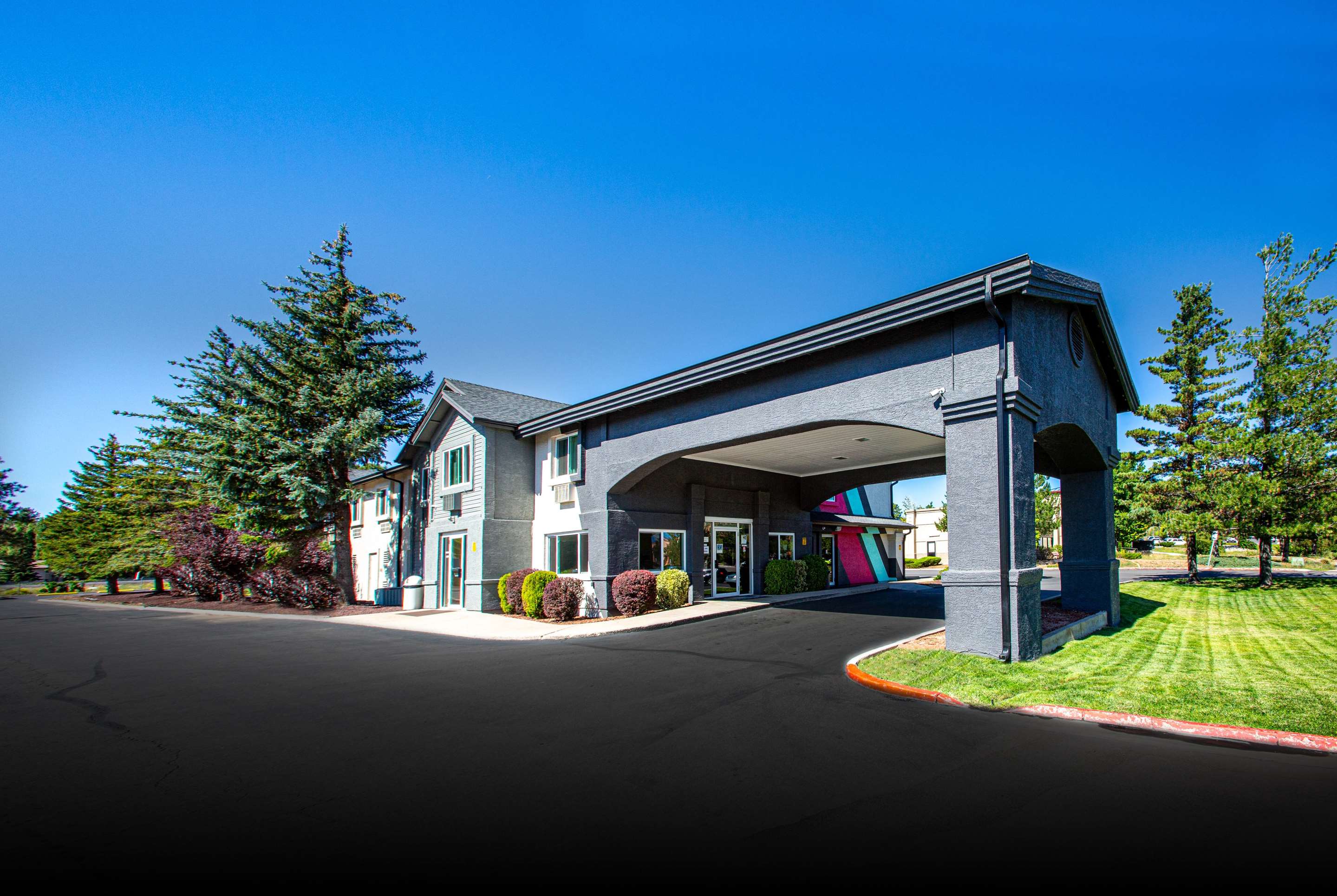 Exterior | Days Inn by Wyndham Flagstaff I-40