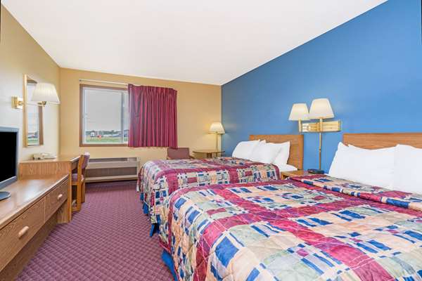  - Days Inn West Eau Claire