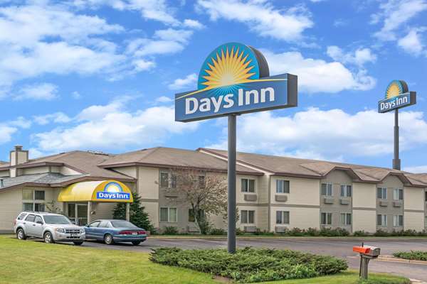  - Days Inn West Eau Claire