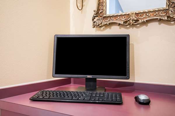 Conference Area - Days Inn West Eau Claire