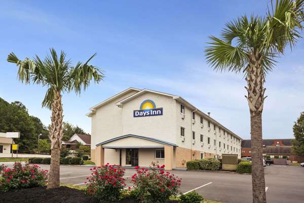 Exterior view - Days Inn Greenwood