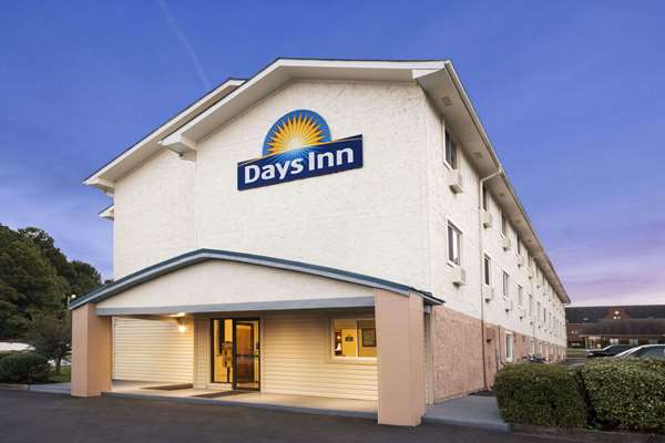 Exterior view - Days Inn Greenwood