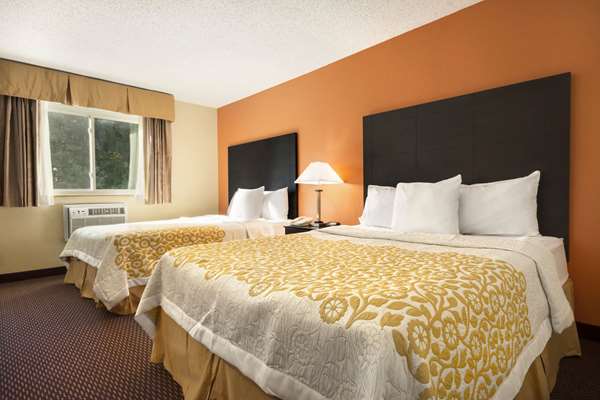  - Days Inn Greenwood