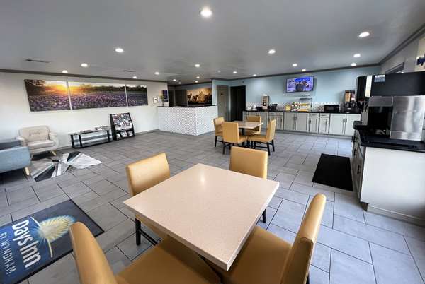 Amenities - Days Inn Canton - I-20, Exit 527