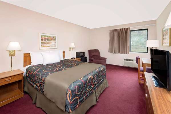  - Days Inn Boonville - I-70, Exit 103
