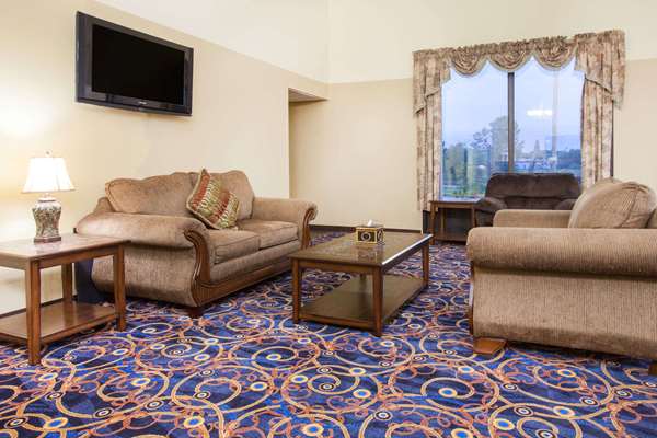  - Days Inn Alma - I-40, Exit 13