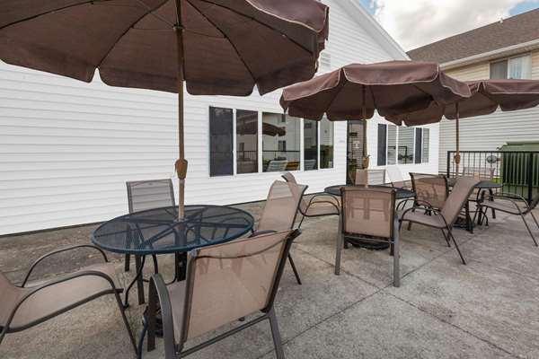  - Days Inn Cedar Point Milan South - I-80 & I-90, Exit 118