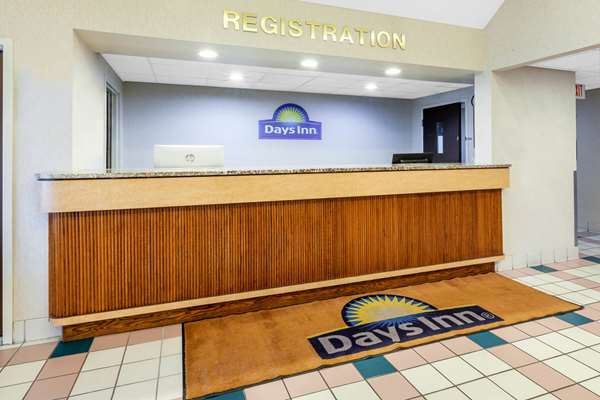  - Days Inn Cedar Point Milan South - I-80 & I-90, Exit 118