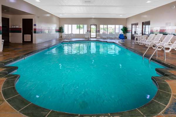 Pool - Days Inn Cedar Point Milan South - I-80 & I-90, Exit 118