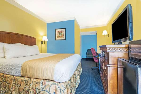  - Days Inn Troy