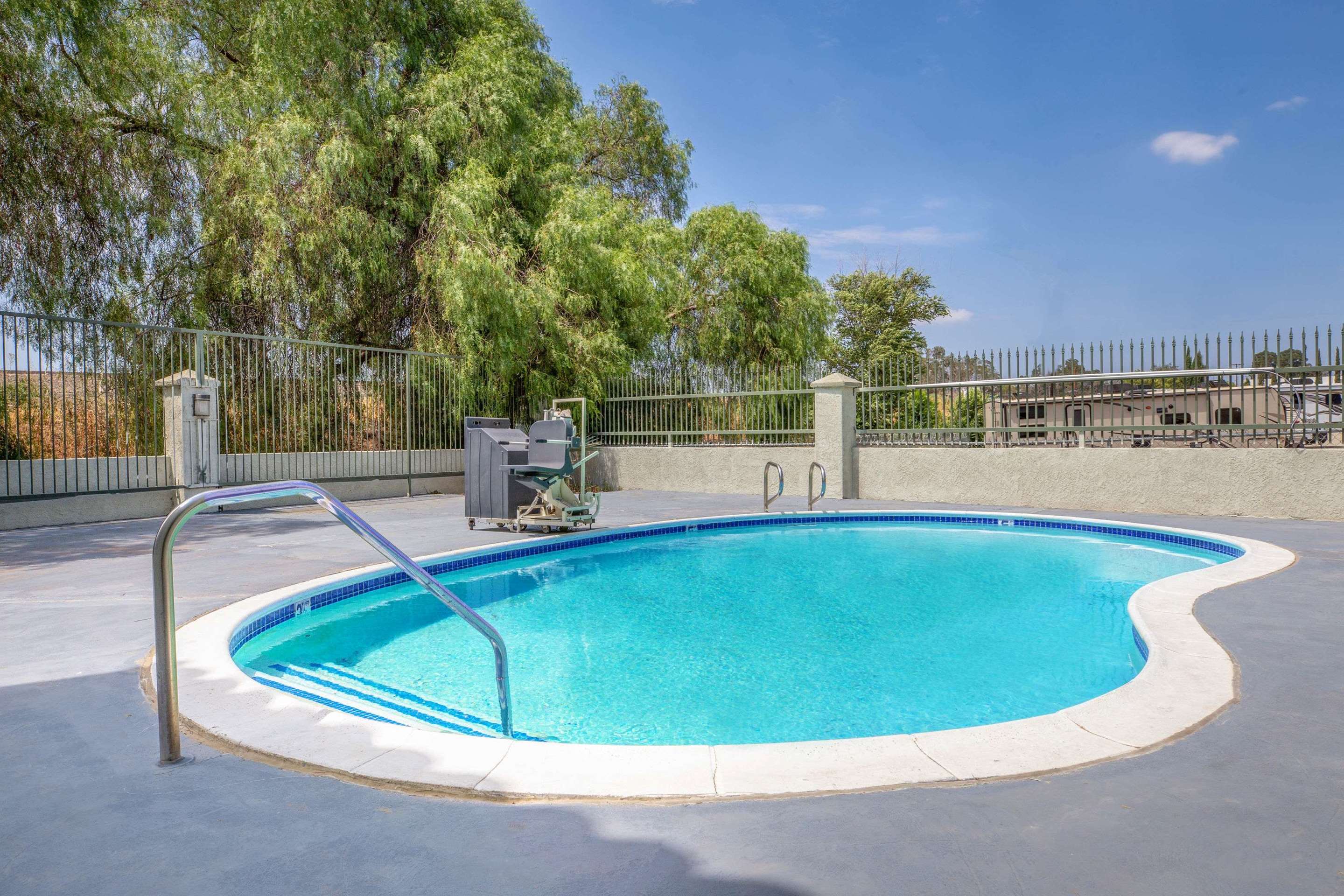 Pool | Days Inn by Wyndham Banning Casino/Outlet Mall