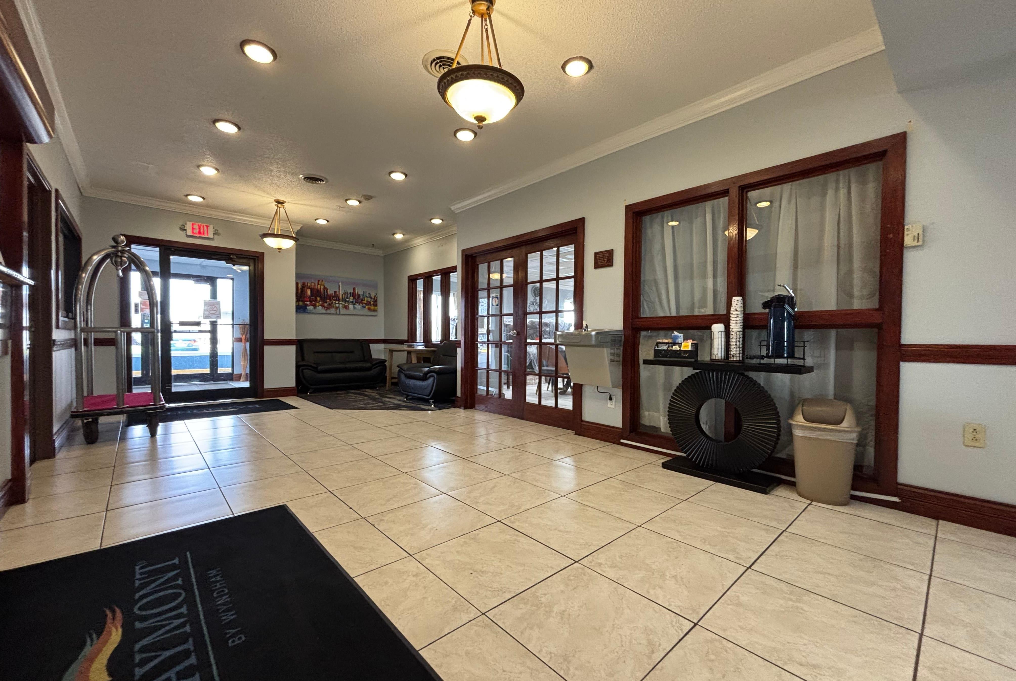 Lobby | Ramada Limited Decatur