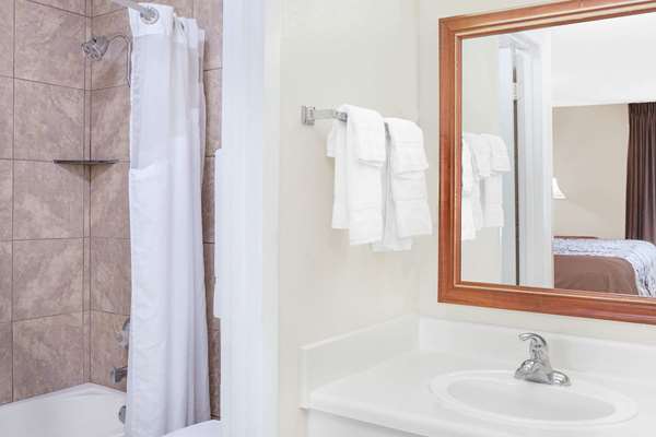  - Days Inn Newton - I-20, Exit 109