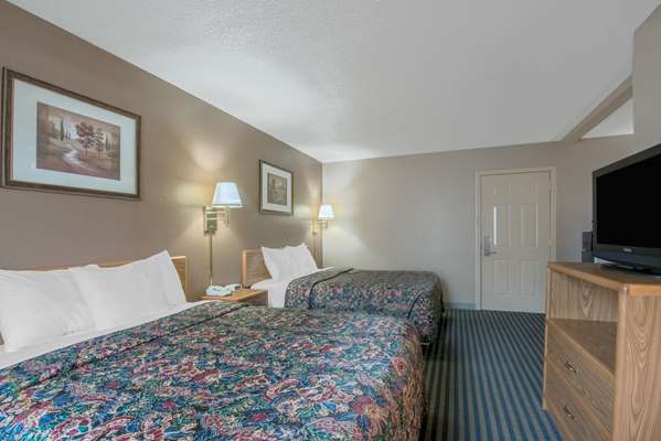  - Days Inn Jamestown - I-94, Exit 258