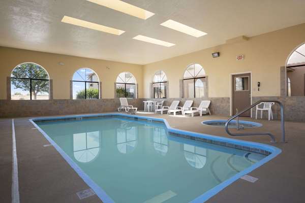 Pool - Days Inn Los Lunas - I-25, Exit 203