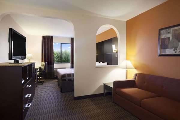 Suite - Days Inn Los Lunas - I-25, Exit 203