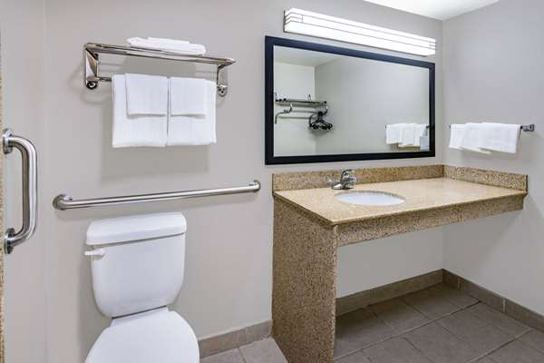  - Days Inn Leeds - I-20, Exit 144