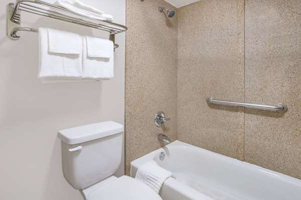  - Days Inn Leeds - I-20, Exit 144