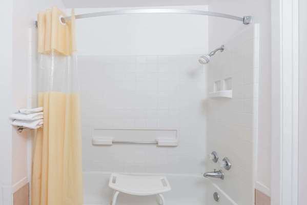  - Days Inn Waco - I-35, Exit 338B