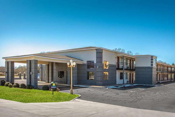 Exterior view - Days Inn Waco - I-35, Exit 338B