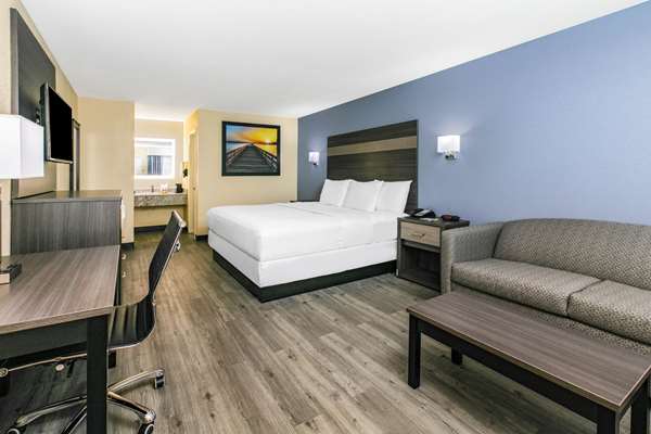  - Days Inn Waco - I-35, Exit 338B