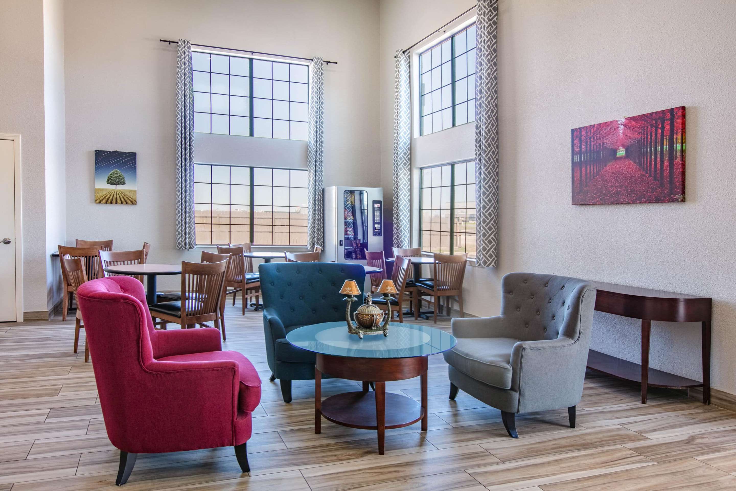 Lobby | Days Inn by Wyndham Waco