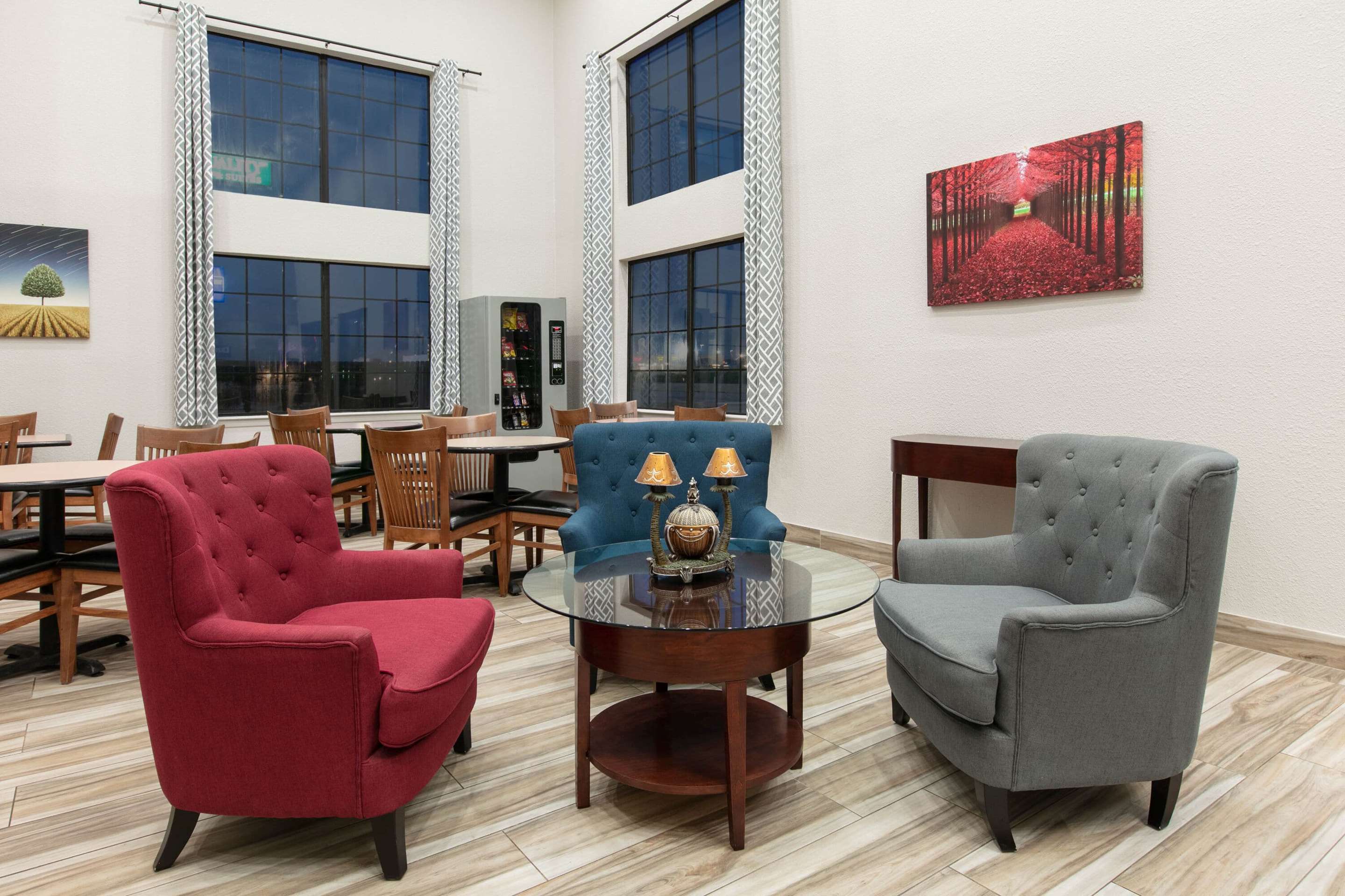 Lobby | Days Inn by Wyndham Waco