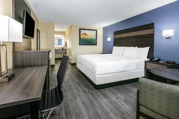  - Days Inn Waco - I-35, Exit 338B