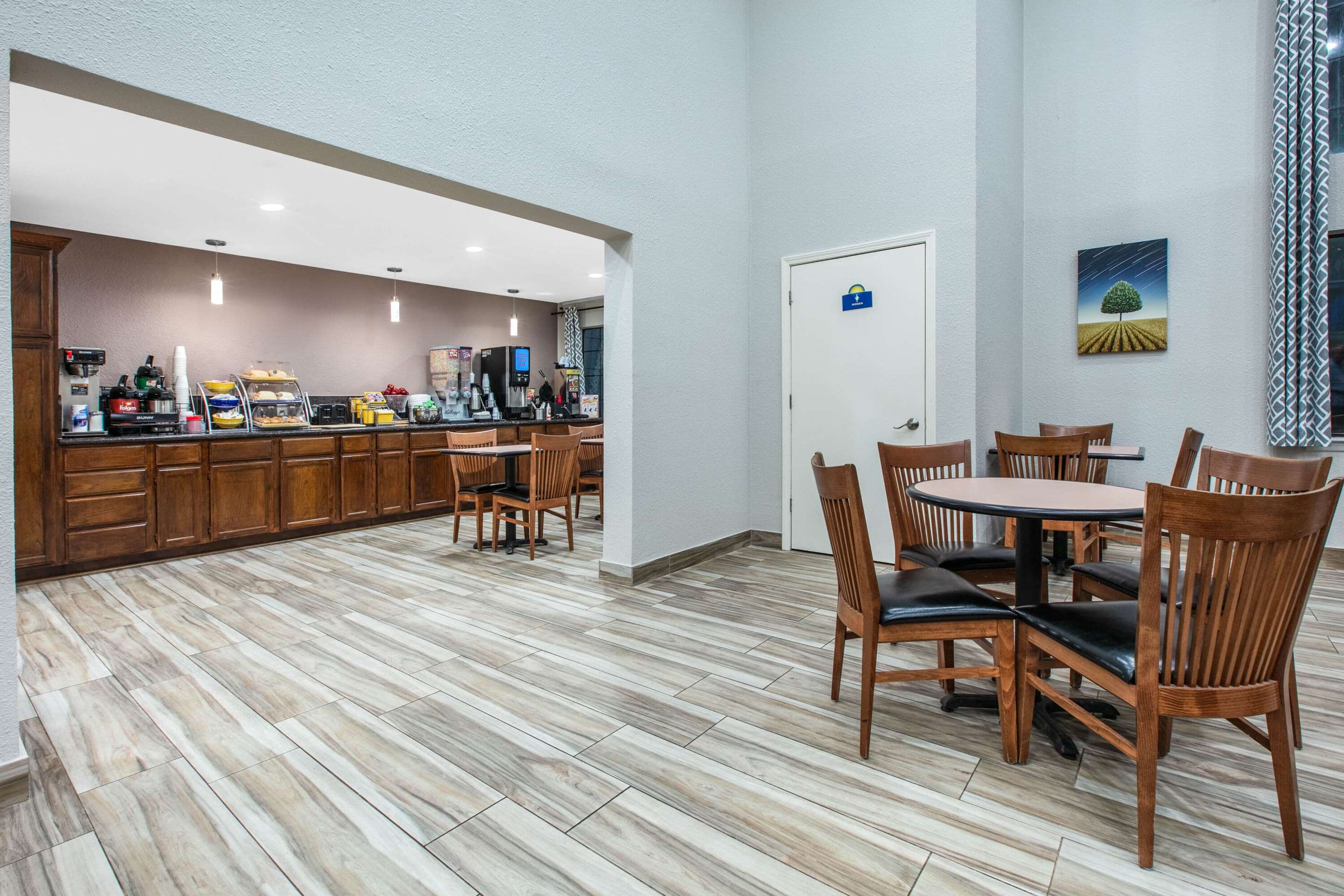 Property amenity | Days Inn by Wyndham Waco